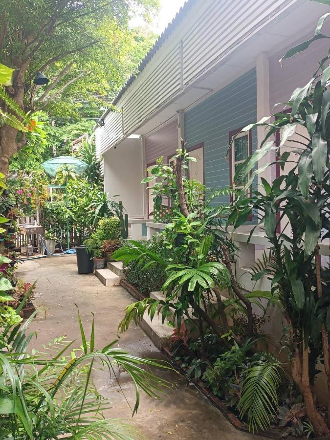 Adrian View Resort Ko Sichang Exterior foto