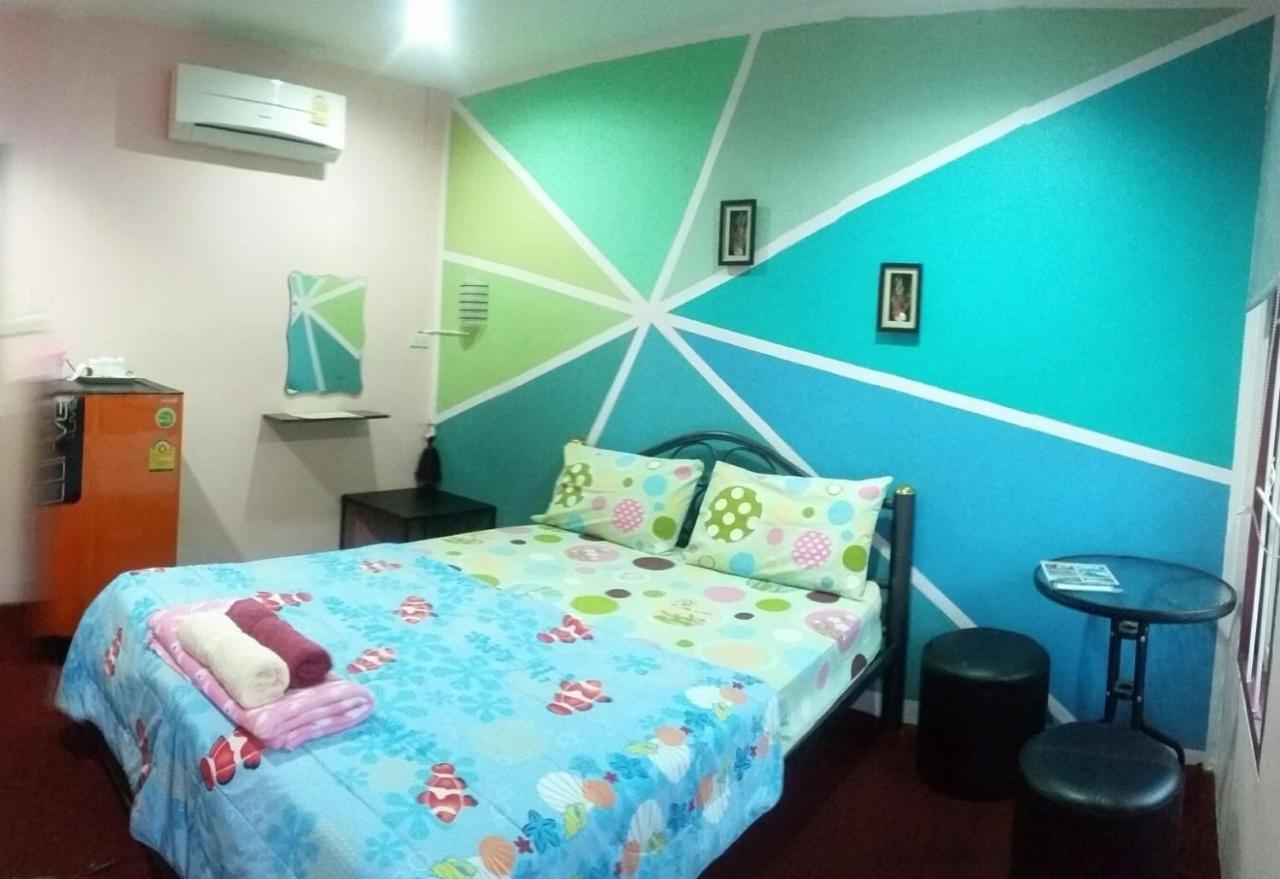 Adrian View Resort Ko Sichang Exterior foto
